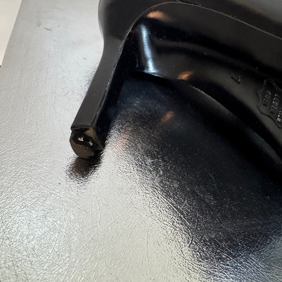 Charles Jourdan Vintage Black Leather Pumps Size 7 - Picture 5 of 6